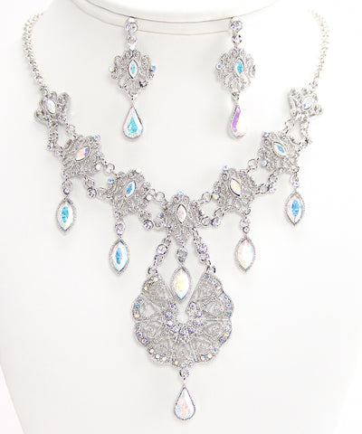 Elegance Victorian Crystal Necklace