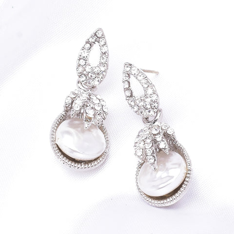 Fresh Natural Pearl & Crystal Victorian Earring