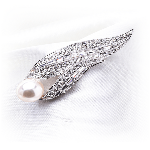 FANCY FEATHER CRYSTAL BROOCH