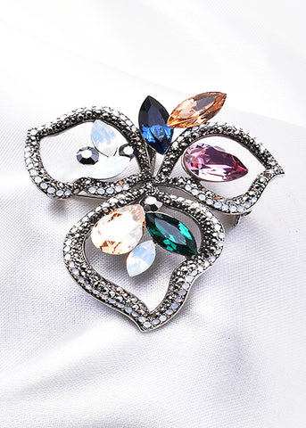 ELEGANT AND CLASSIC  LEAF SHAPE CRYSTAL BROOCH